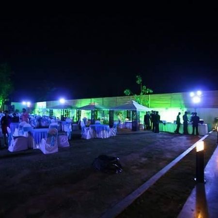 Hotel Florence Rāipur Exterior foto